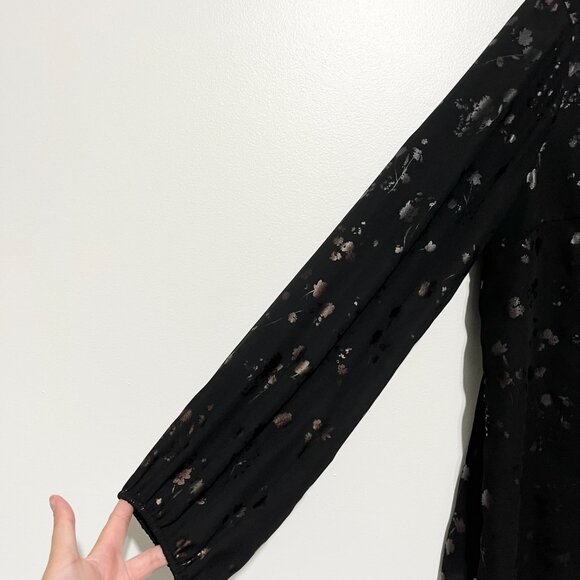 Liz Claiborne Womens Ruffle Blouse L Black Dark Floral Romantic Corporate Goth - Picture 3 of 8